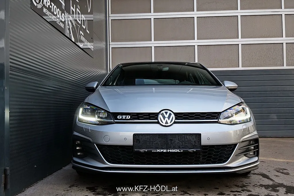 Volkswagen Golf GTD 2,0 TDI Image 3