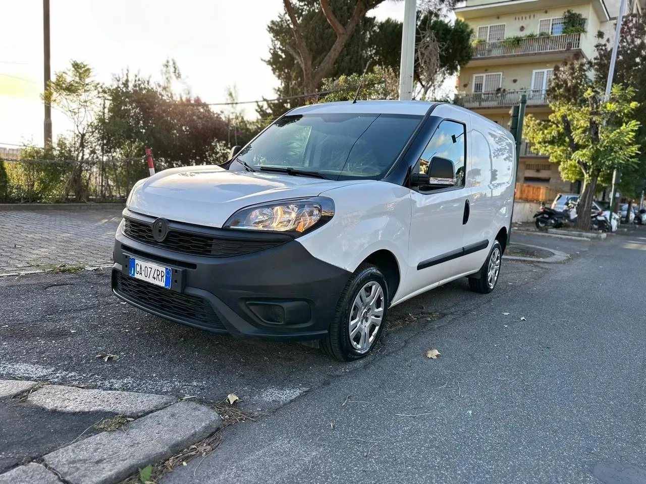 FIAT Doblò 1.6 MJT 95CV S&S Lounge Image 3